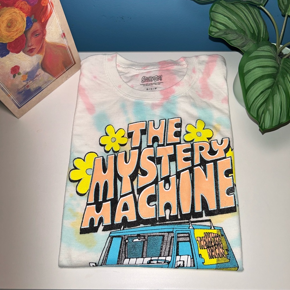 WOMENS MYSTERY MACHINE GRAPHIC TEE